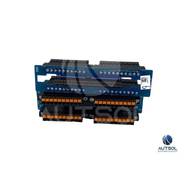 UB-10-IO32D (1) Bloque de Terminales de E/S Delta UB-10-IO32D – Conector DB40 para PLC AS300
